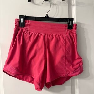 Lululemon Athletica Raspberry Coulis Hotty Hot Shorts size 6